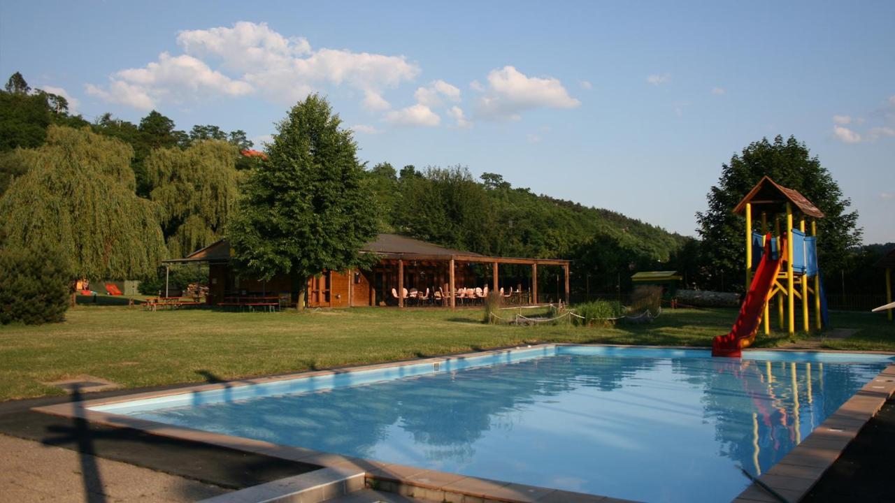 Lavka Park Skochovice 호텔 Vrané nad Vltavou 외부 사진