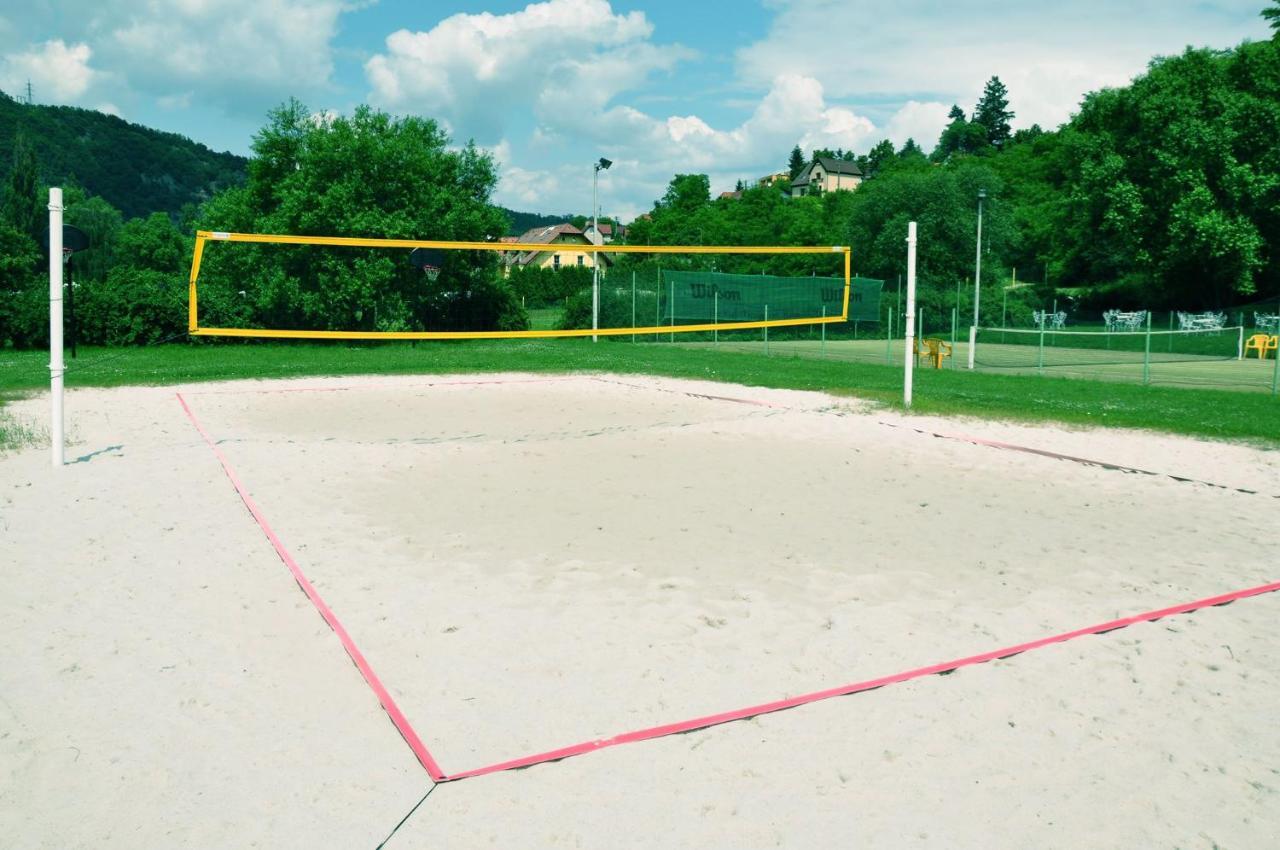 Lavka Park Skochovice 호텔 Vrané nad Vltavou 외부 사진