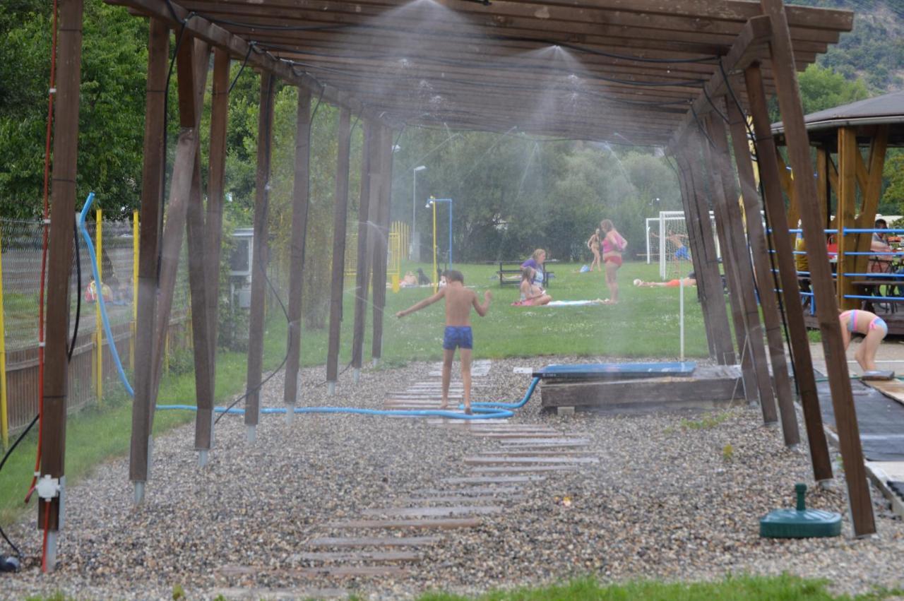 Lavka Park Skochovice 호텔 Vrané nad Vltavou 외부 사진