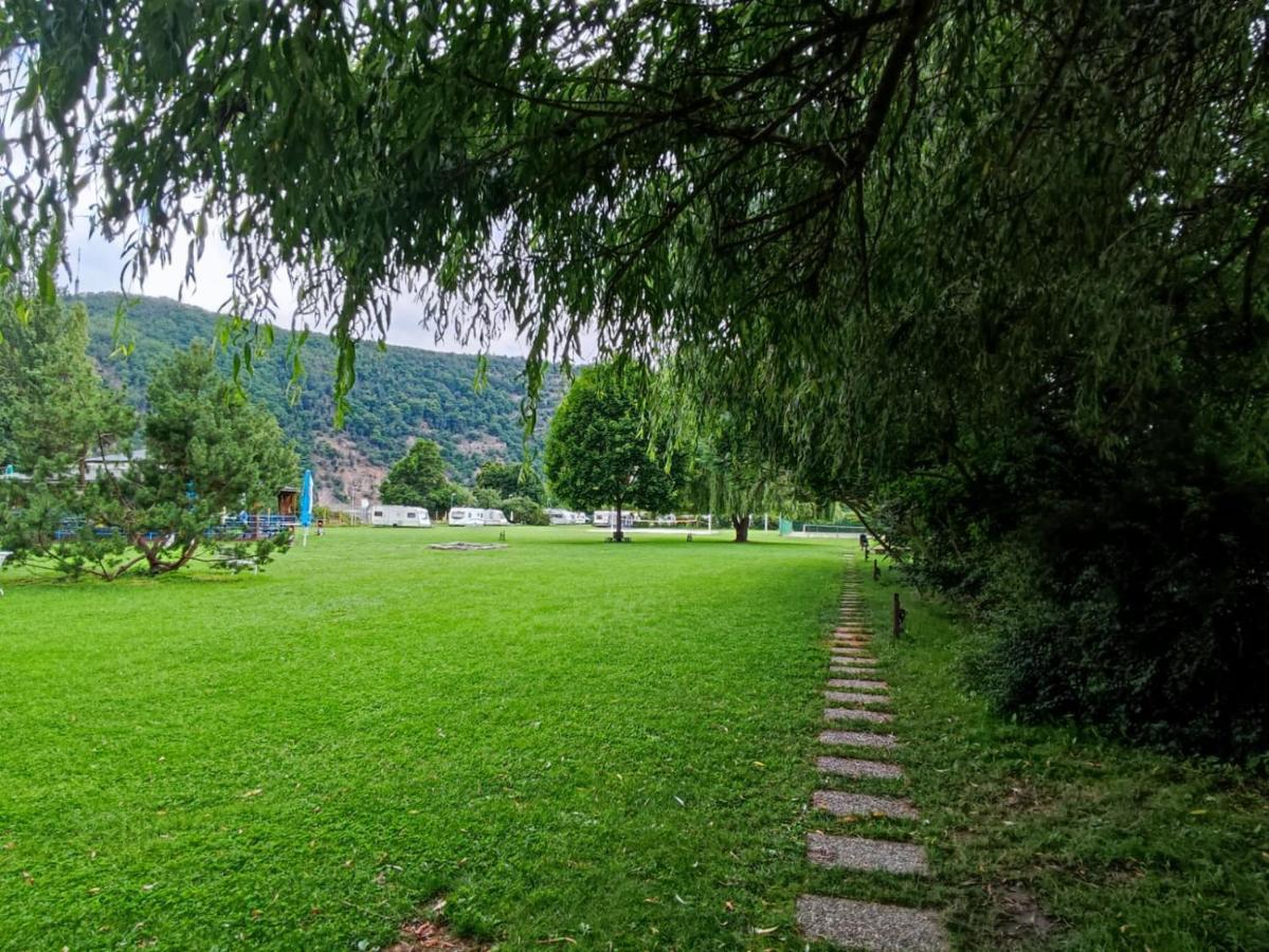 Lavka Park Skochovice 호텔 Vrané nad Vltavou 외부 사진